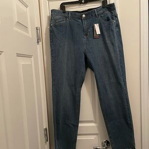 Avenue Denim Skinny Ankle Jeans